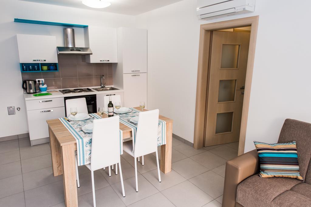 Blue Sky Apartments Rogoznica  Ngoại thất bức ảnh
