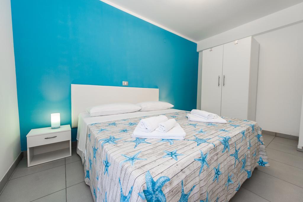 Blue Sky Apartments Rogoznica  Ngoại thất bức ảnh