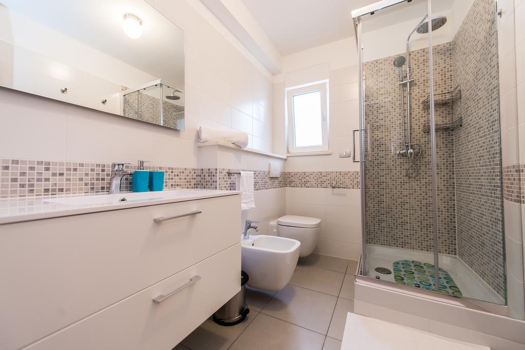 Blue Sky Apartments Rogoznica  Ngoại thất bức ảnh