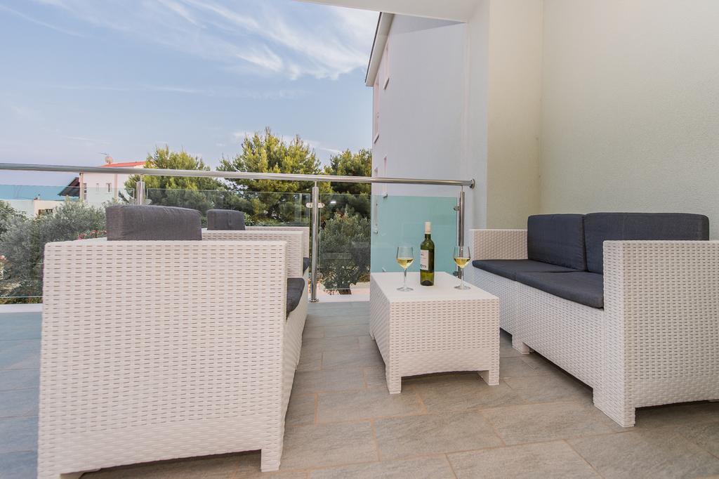 Blue Sky Apartments Rogoznica  Ngoại thất bức ảnh