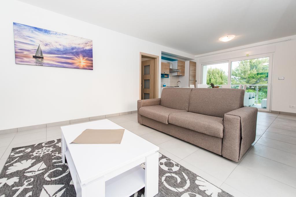 Blue Sky Apartments Rogoznica  Ngoại thất bức ảnh