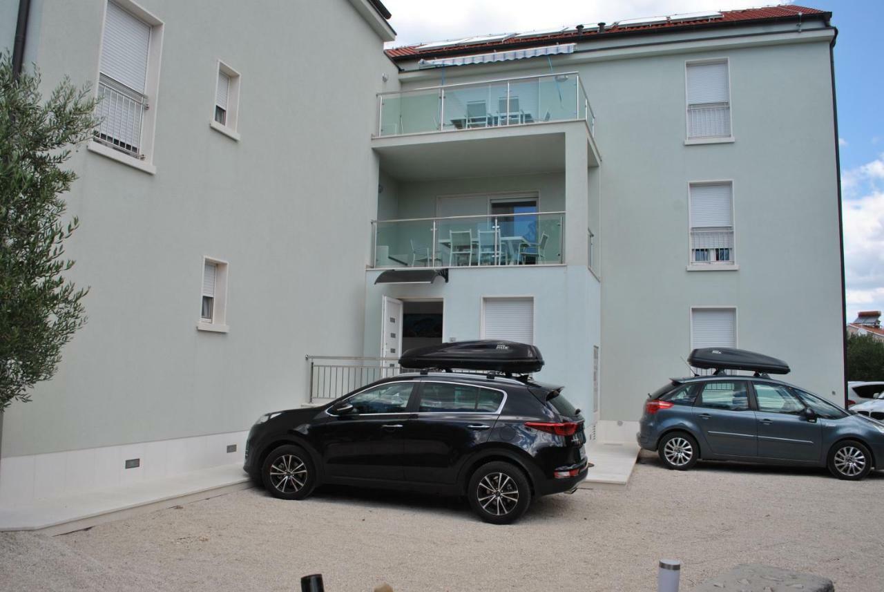 Blue Sky Apartments Rogoznica  Ngoại thất bức ảnh